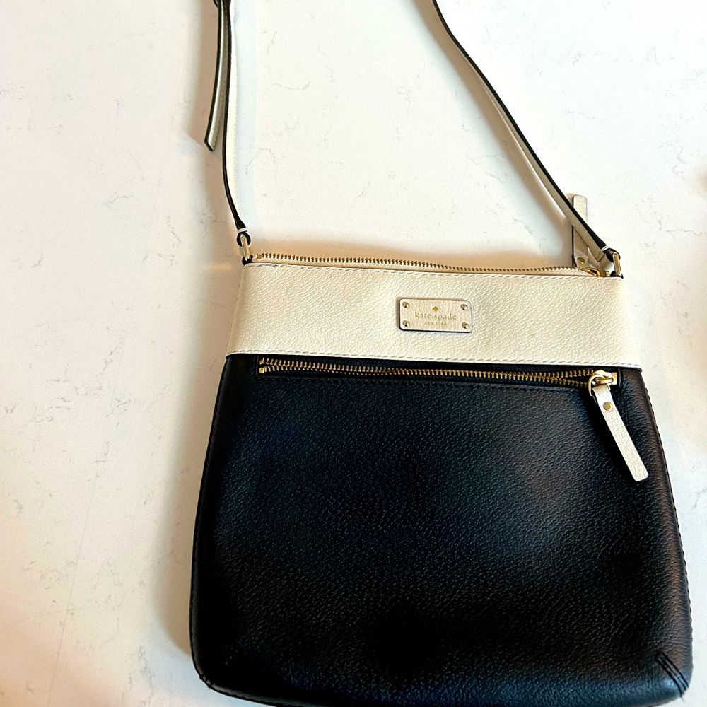 Like New Kate Spade Crossbody Two Tone Leather